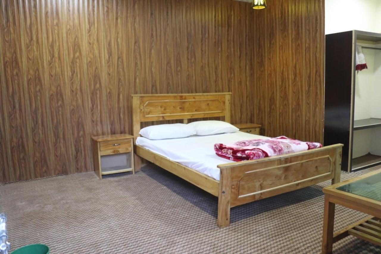 Golden Peak Guest House Gilgit Zewnętrze zdjęcie