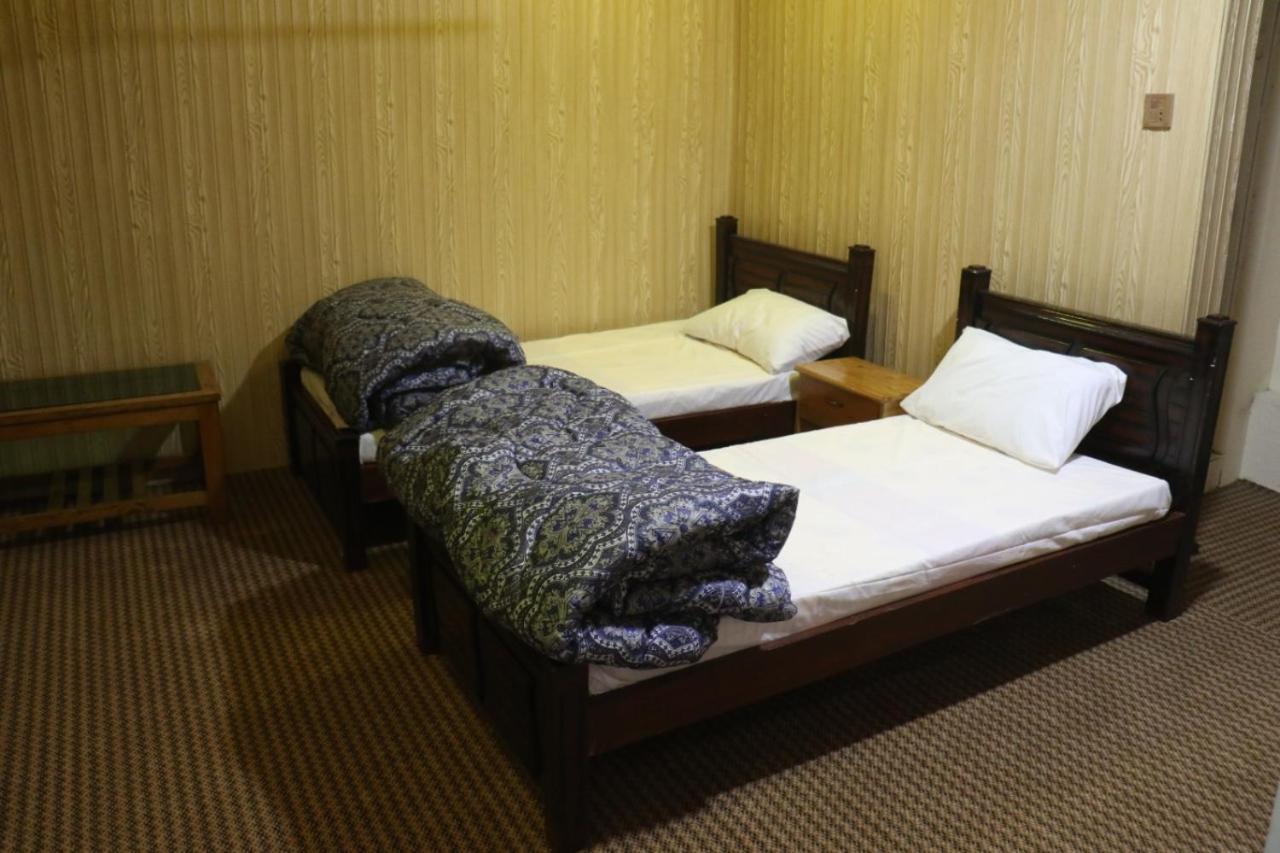 Golden Peak Guest House Gilgit Zewnętrze zdjęcie