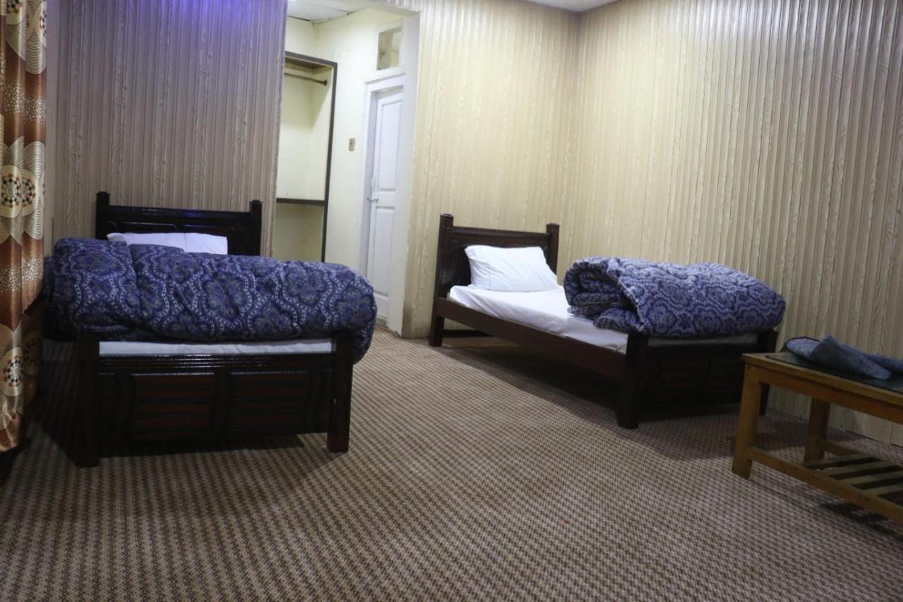 Golden Peak Guest House Gilgit Zewnętrze zdjęcie