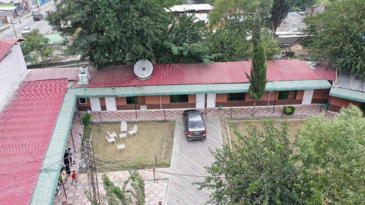 Golden Peak Guest House Gilgit Zewnętrze zdjęcie